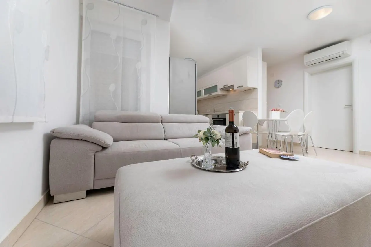 Seafront Maris By El-Pi Tours Apartment Dobrinj Croatia