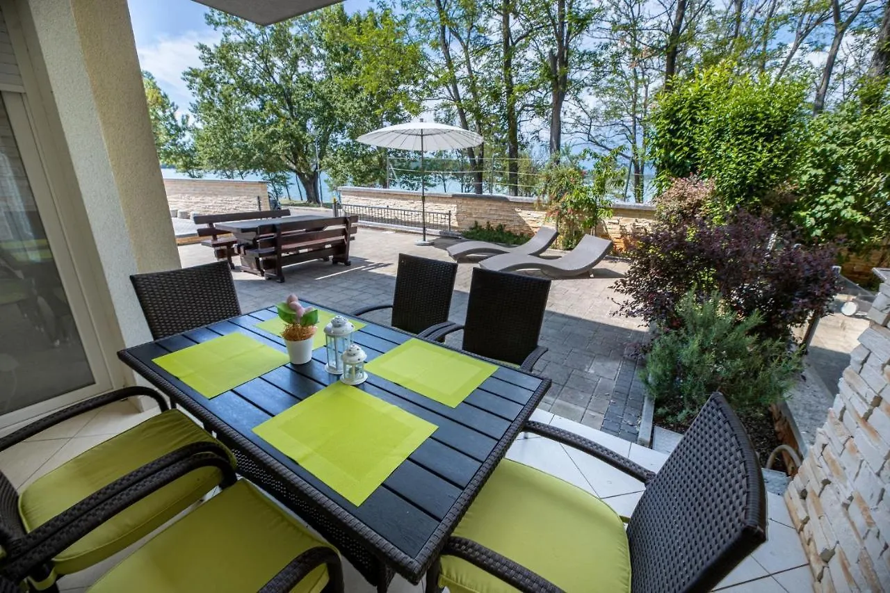 Seafront Maris By El-Pi Tours Apartment Dobrinj