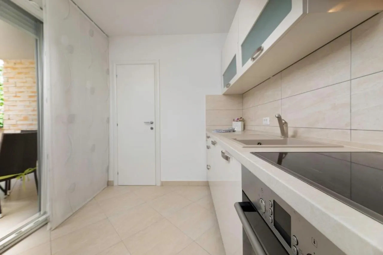 Seafront Maris By El-Pi Tours Apartment Dobrinj
