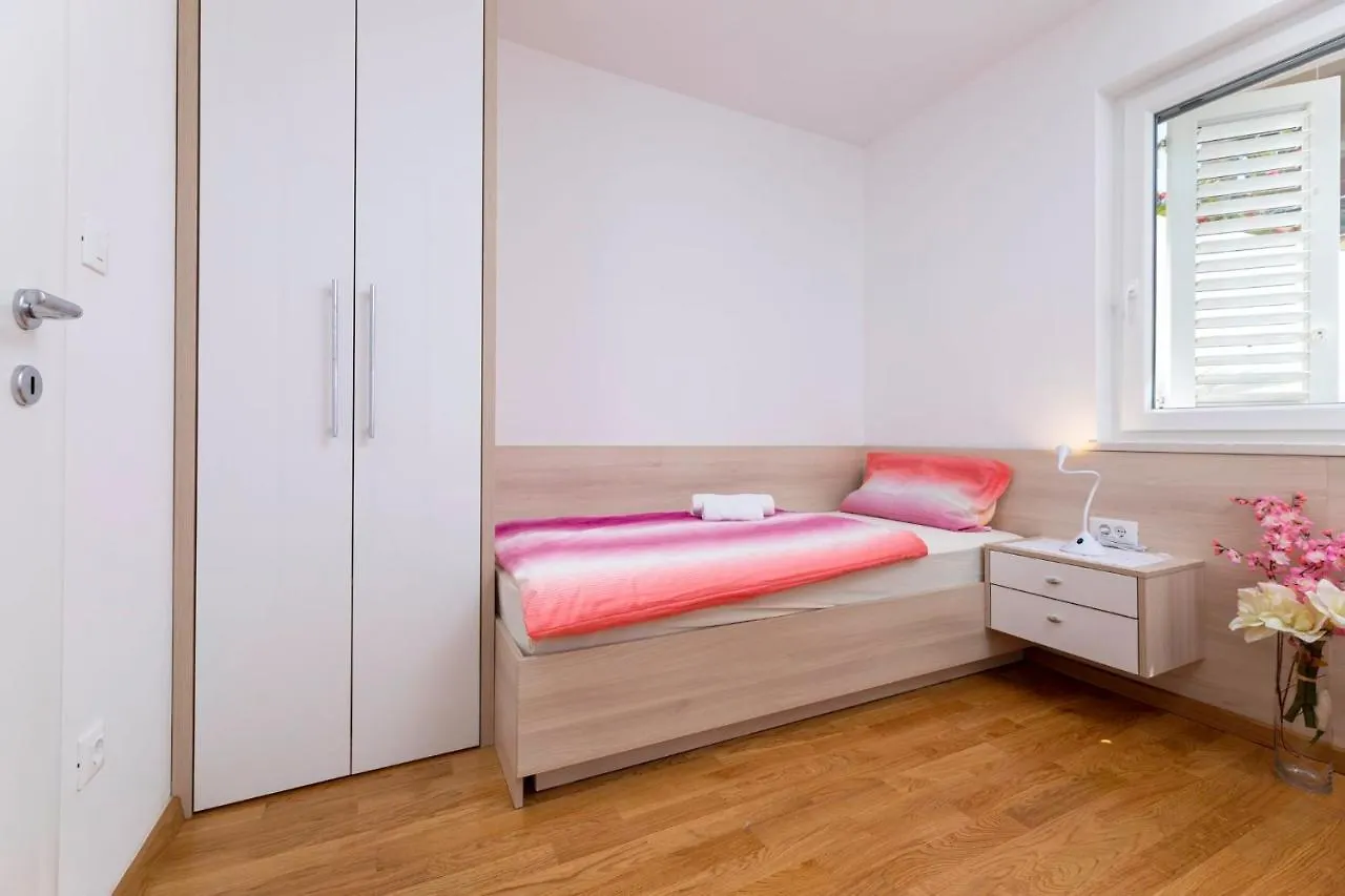 Seafront Maris By El-Pi Tours Apartment Dobrinj 0*,