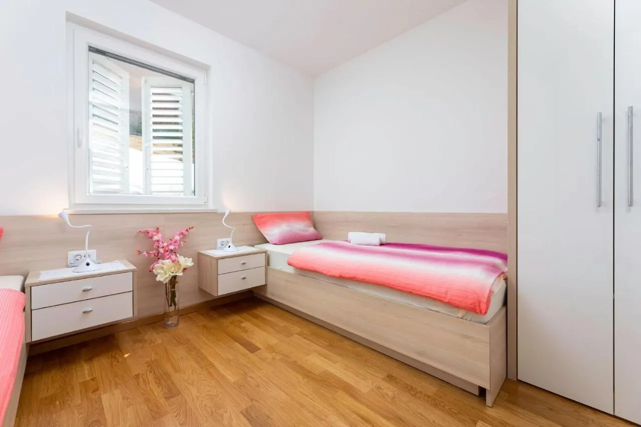 Apartmán Seafront Maris By El-Pi Tours Dobrinj Chorvatsko